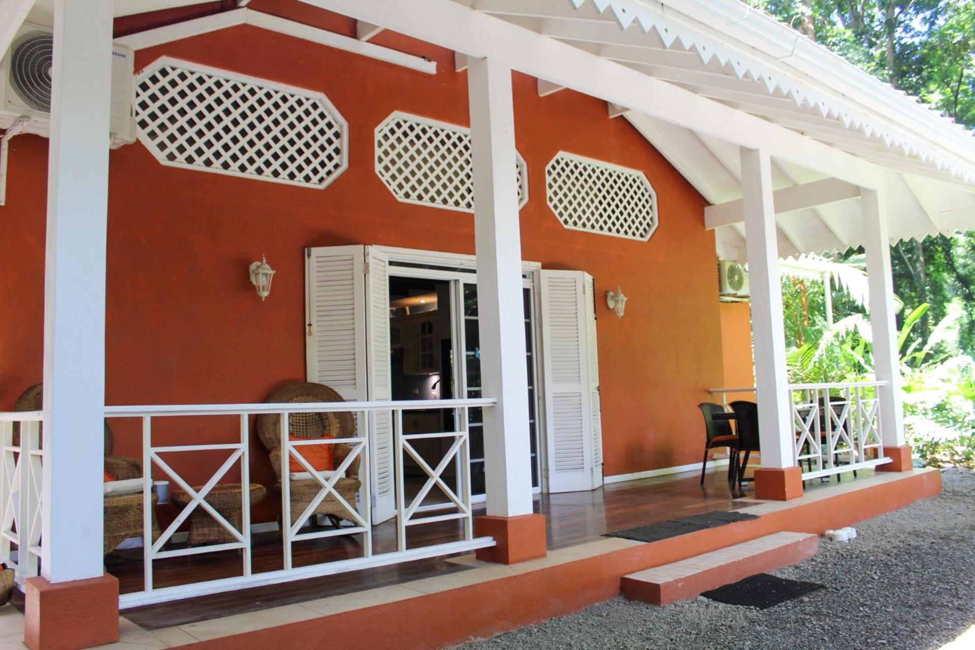 Casa Naranja