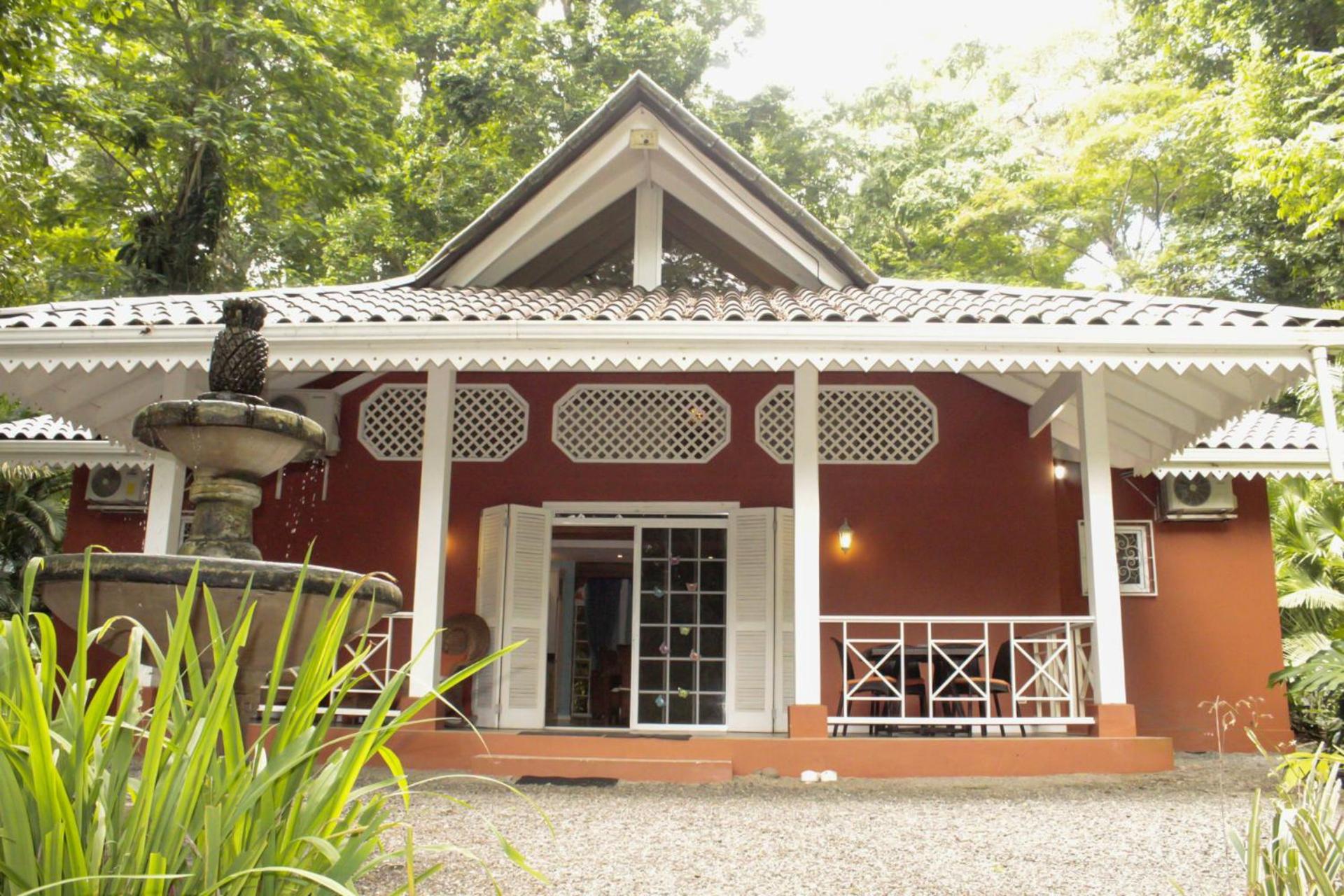 Casa Naranja