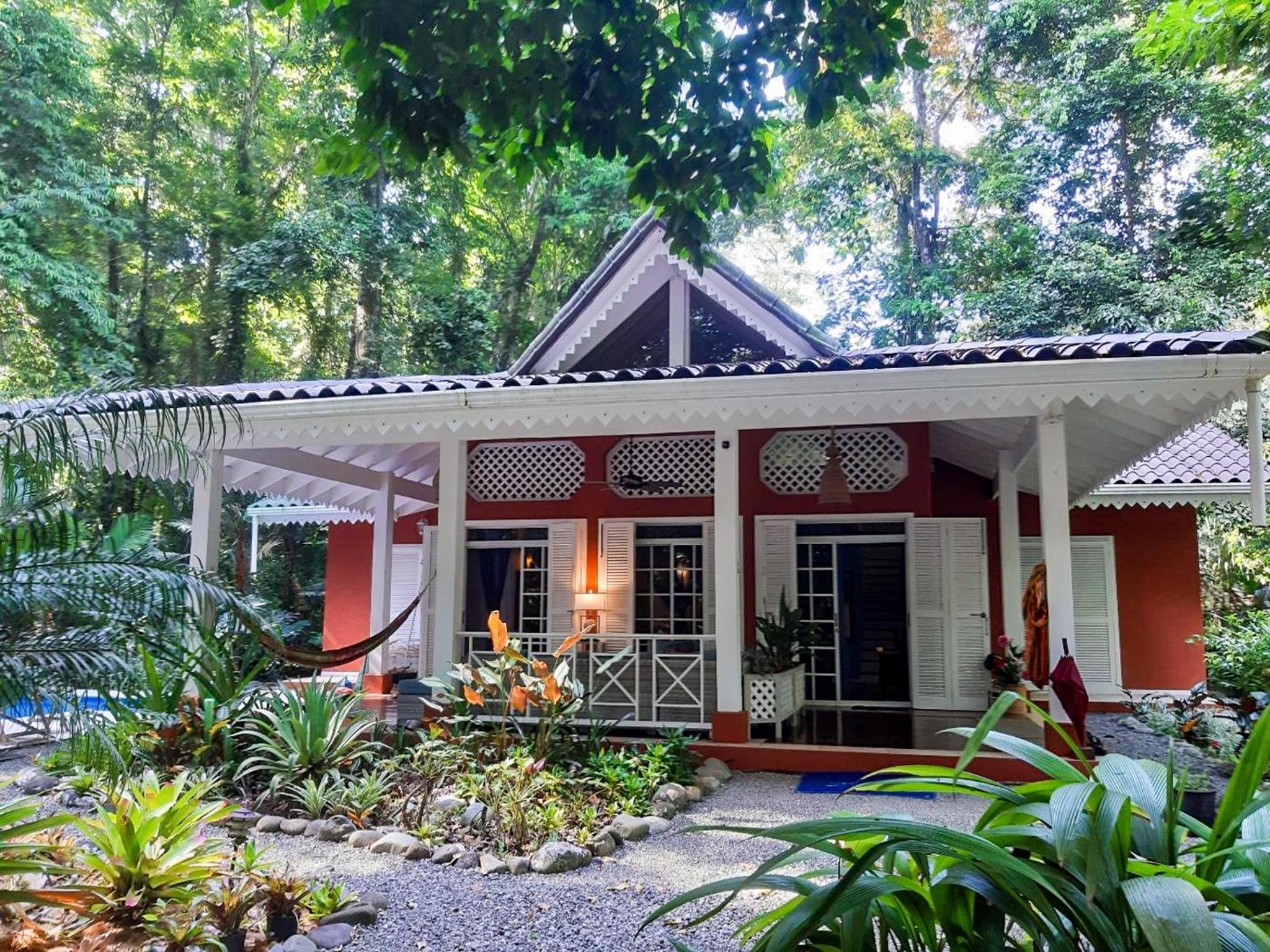 Casa Naranja