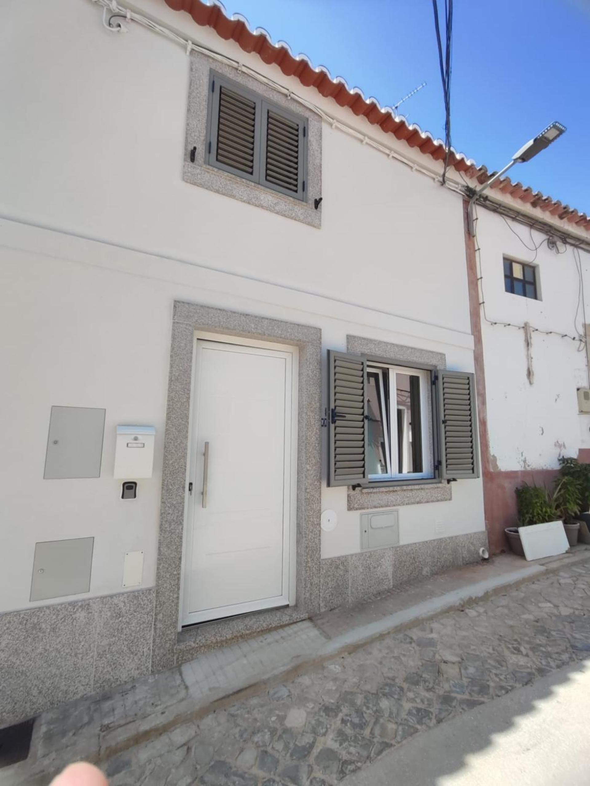 2 Floors Home near Carvoeiro&SlideSplash view 4