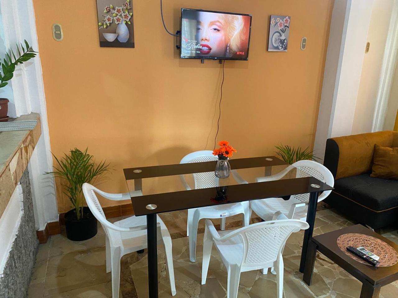 Departamentos hasta 30 personas en La Garzota Norte, 5 mnts del Aeropuerto y Mall del Sol, view 2