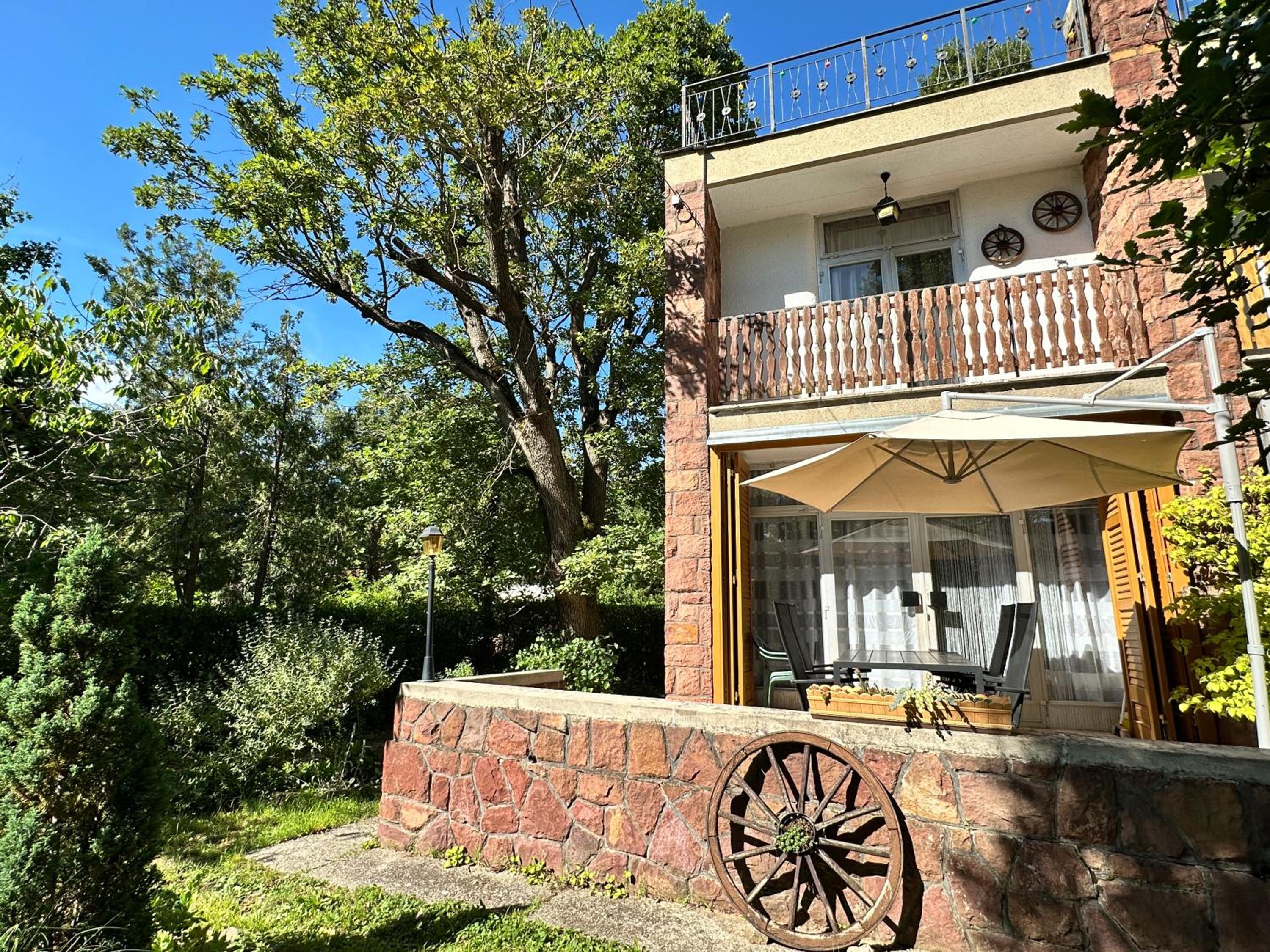 Pálkövei 65. Apartman view 2