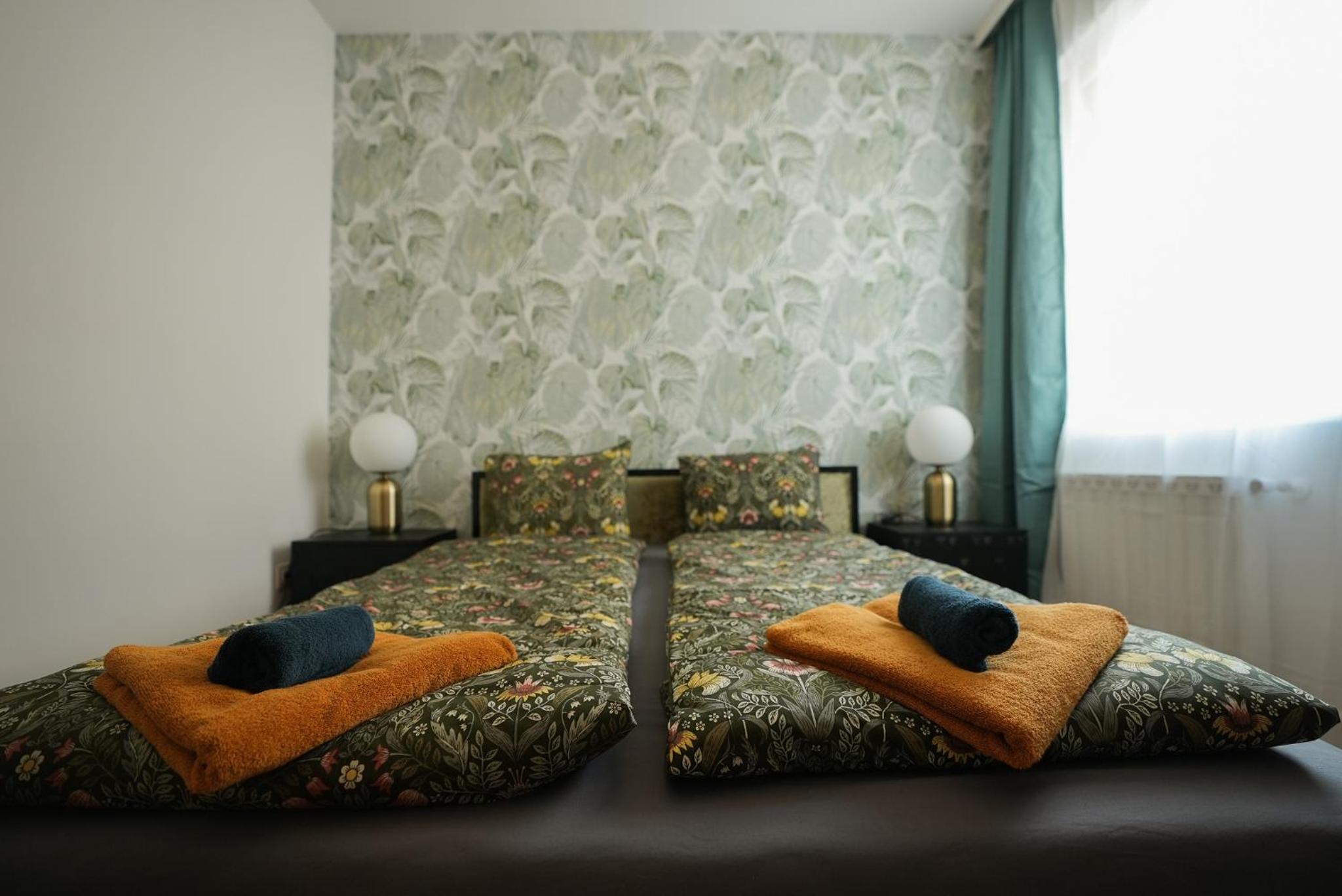 Designer Boutique Central Apartment view 4