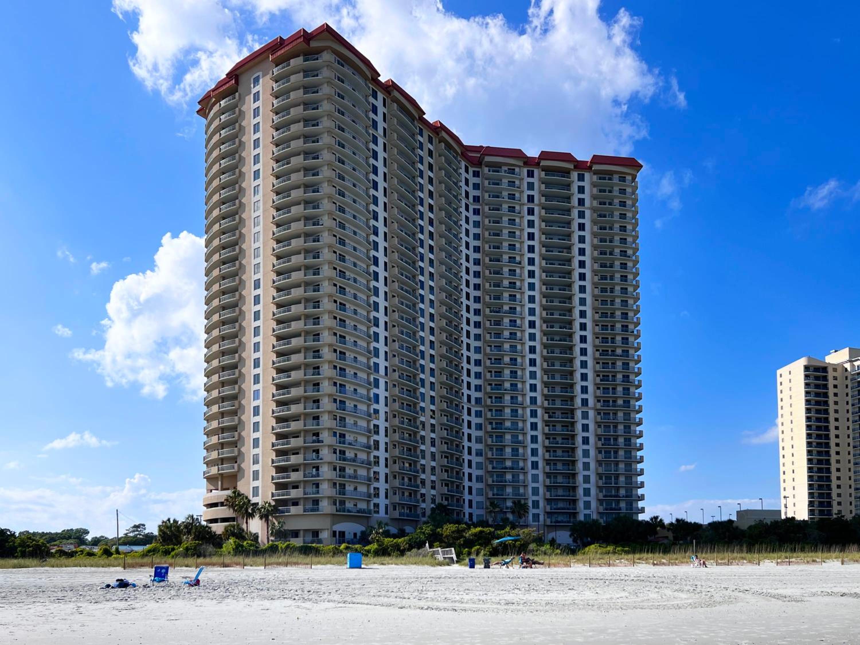 Stunning 4 Bed Family Condo on the Beach-8500MB view 4