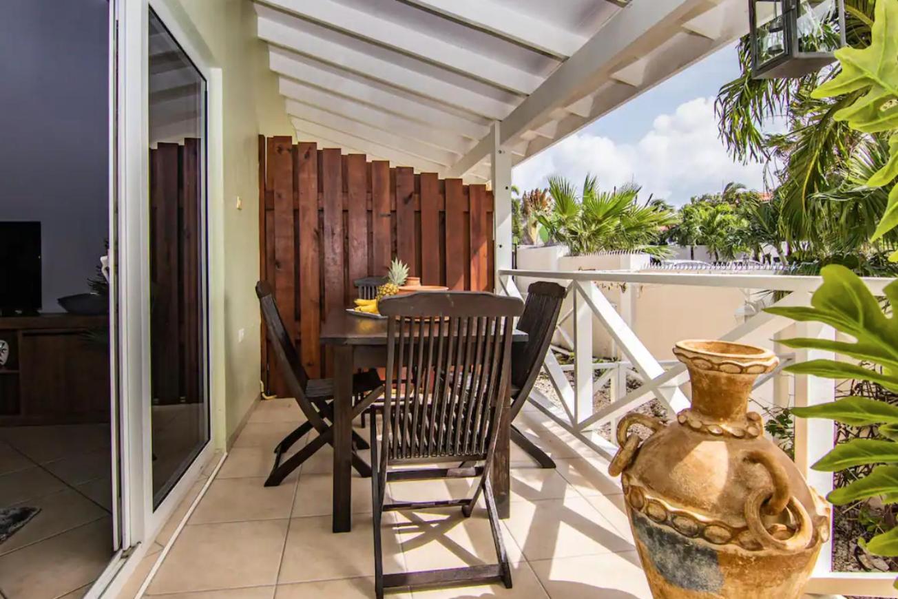 Beach Life Apartments