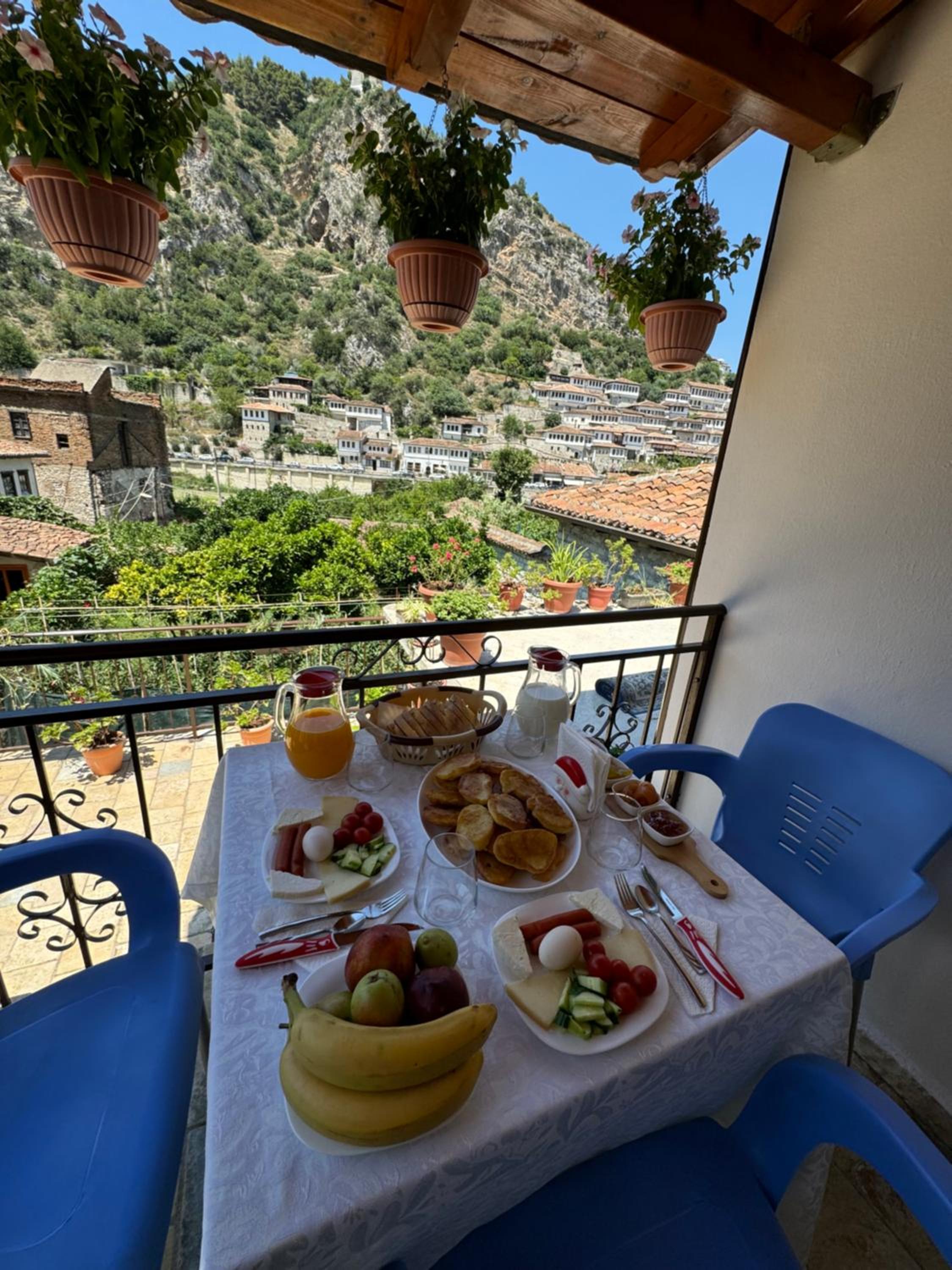 MEROLI Guesthouse - UNESCO quarter