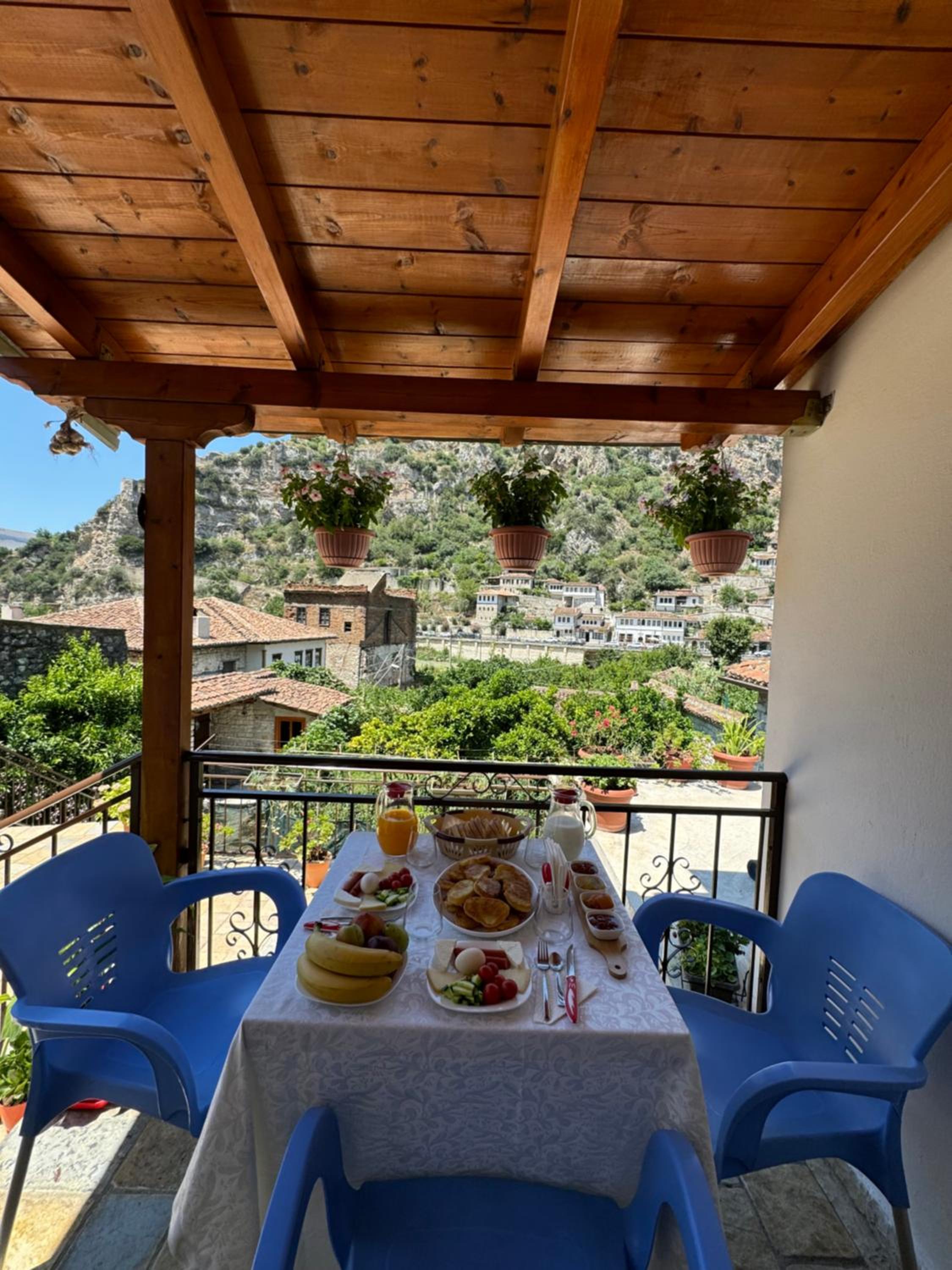 MEROLI Guesthouse - UNESCO quarter