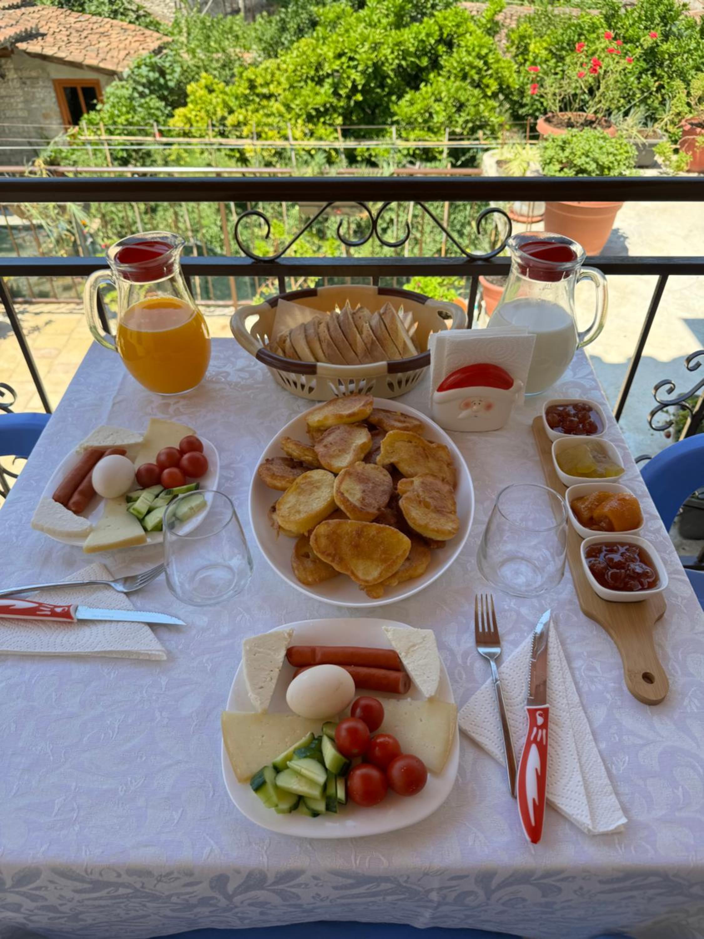 MEROLI Guesthouse - UNESCO quarter