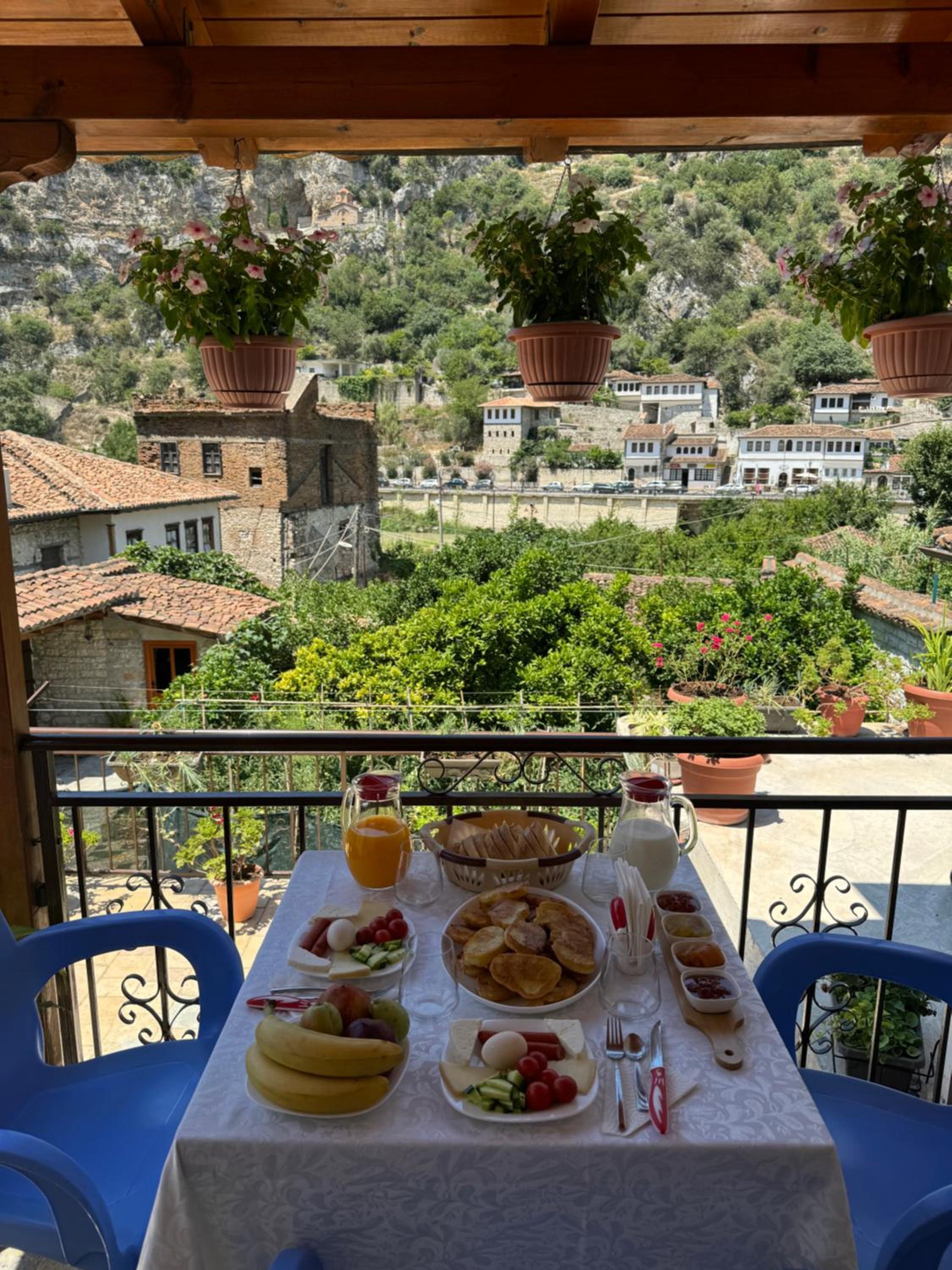 MEROLI Guesthouse - UNESCO quarter