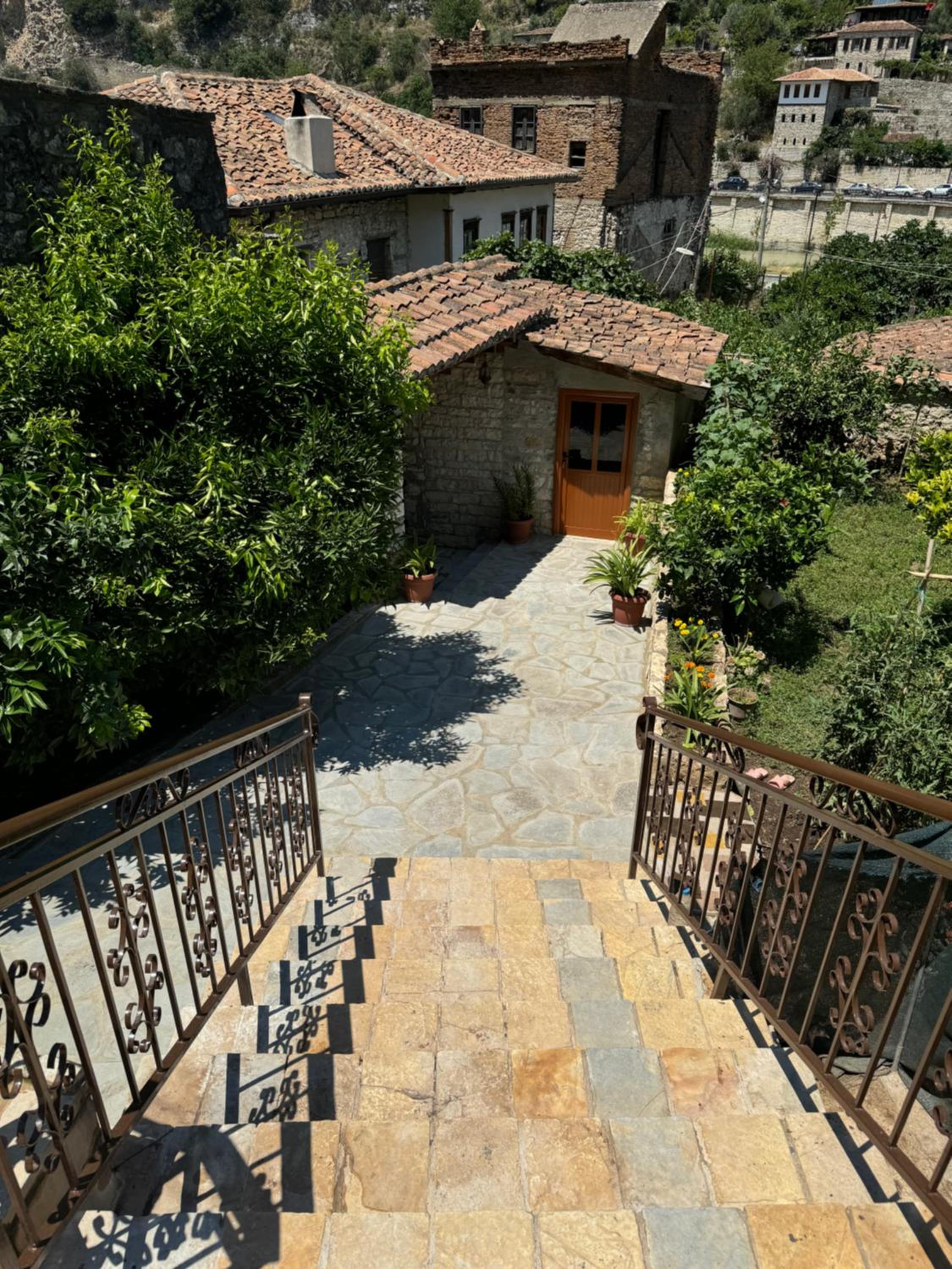 MEROLI Guesthouse - UNESCO quarter