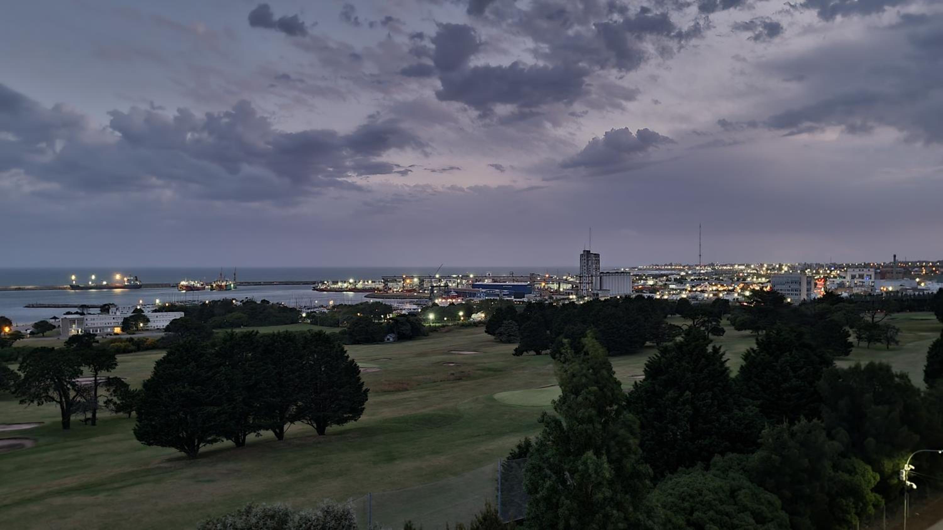 Piso Premium Vistas Mar & Golf
