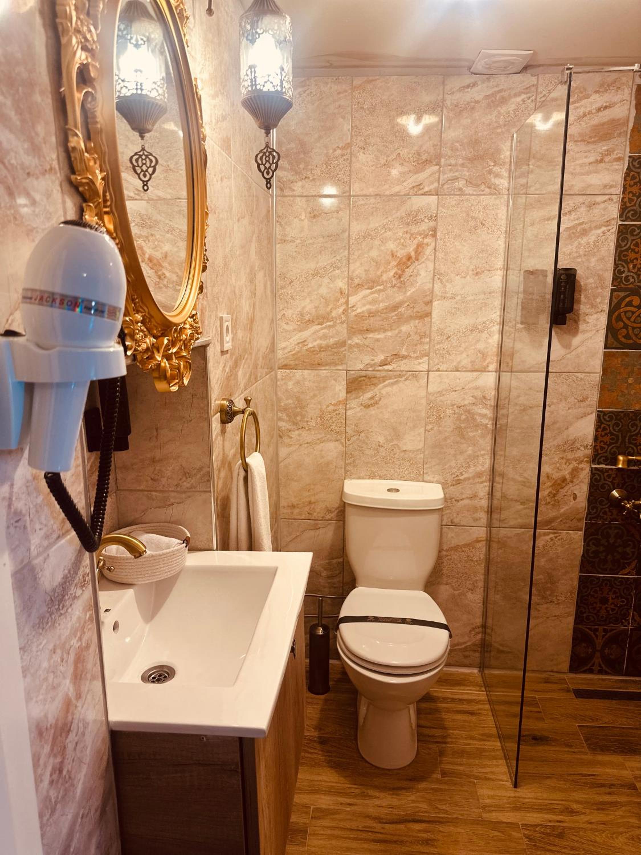 Taşhan Hotel