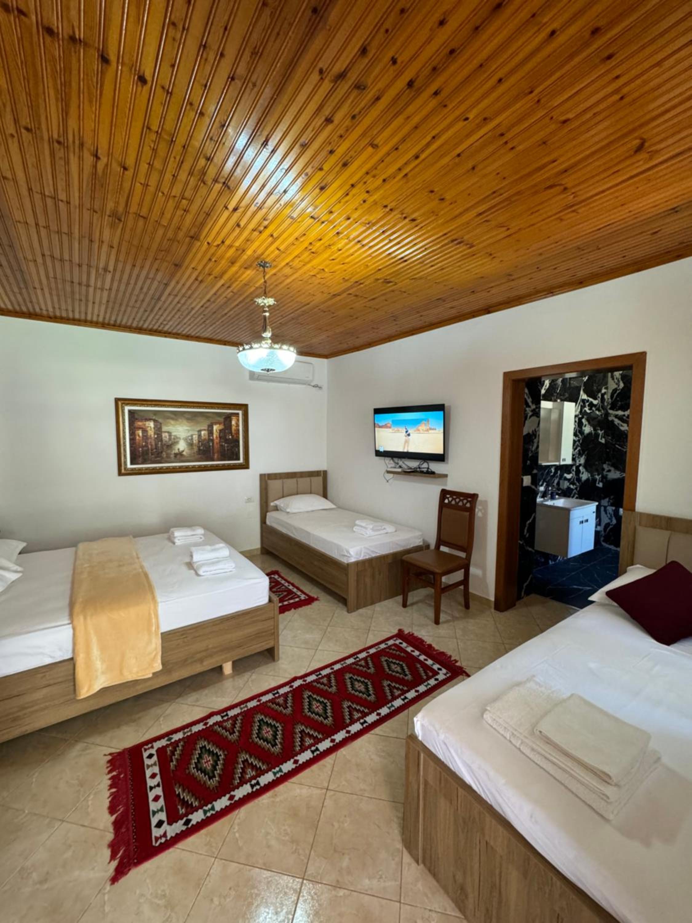 MEROLI Guesthouse - UNESCO quarter