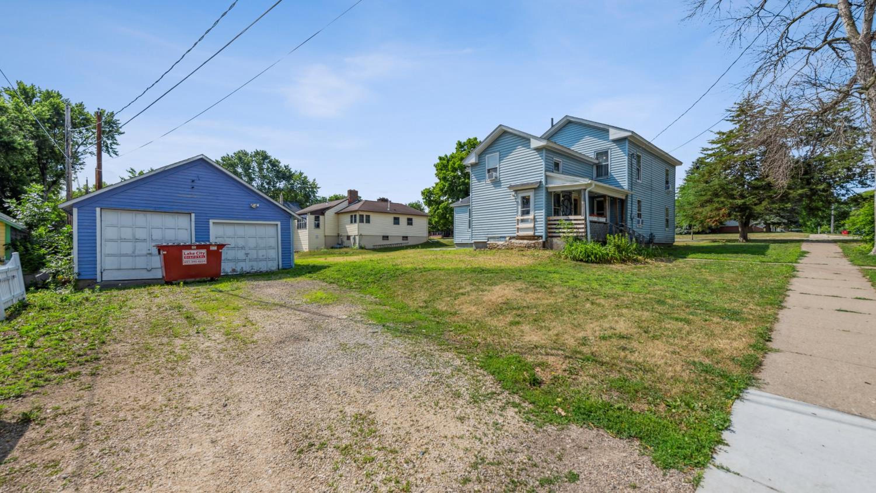 Red Hibiscus House - 3 Blocks from Lake Pepin view 3