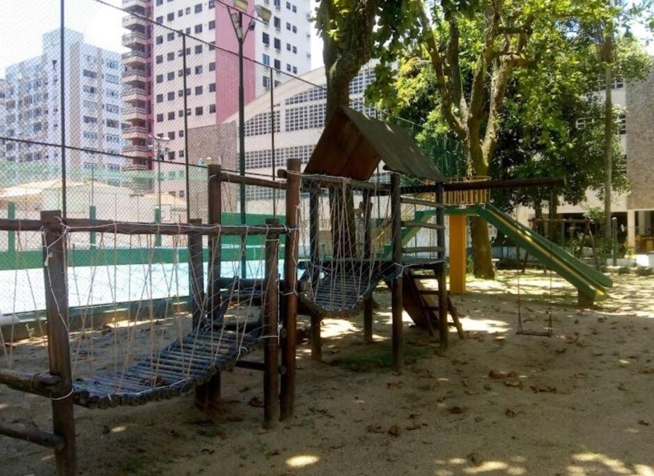 Santos, refúgio urbano em frente ao mar