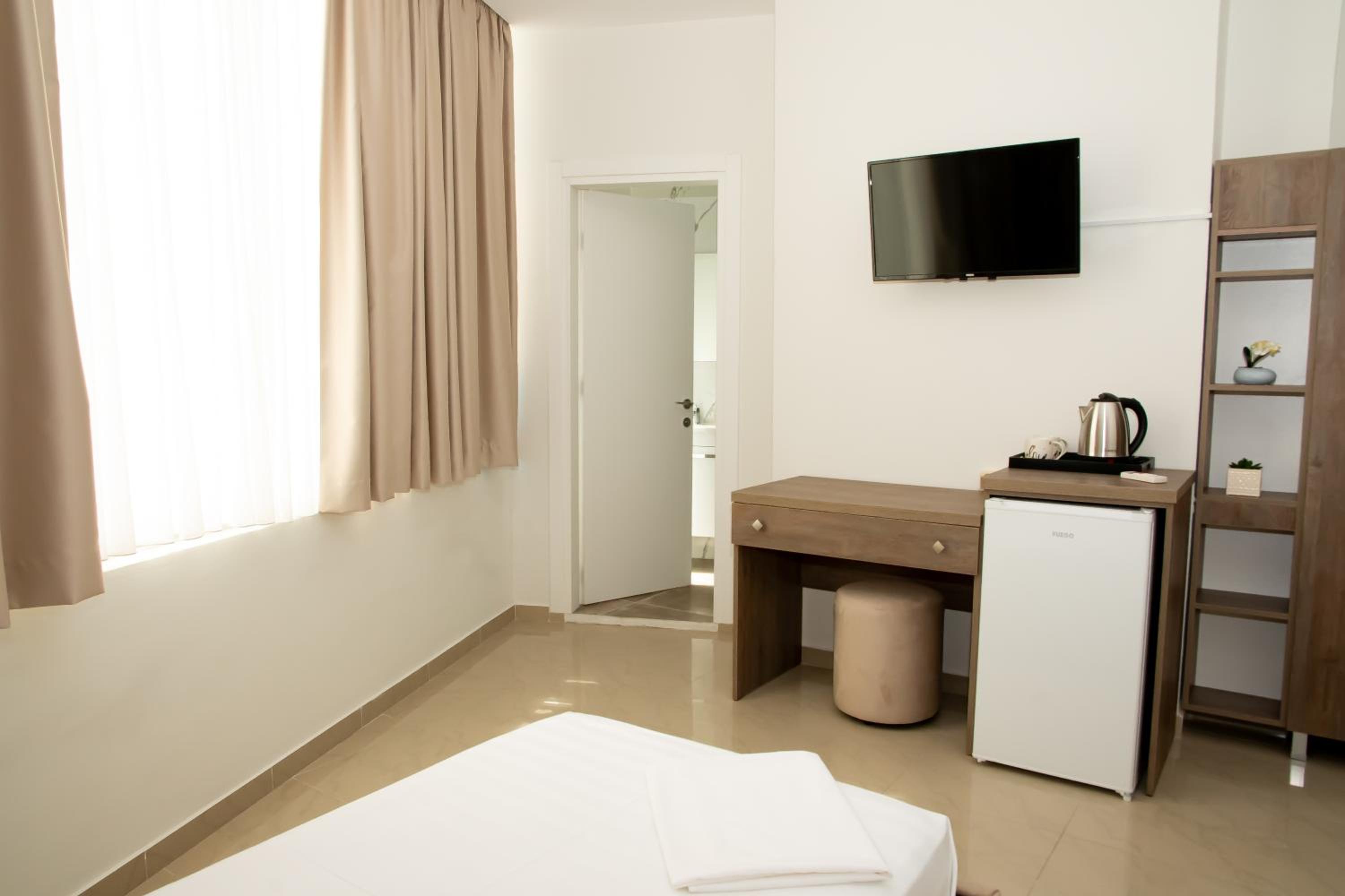 Alv Rent Rooms