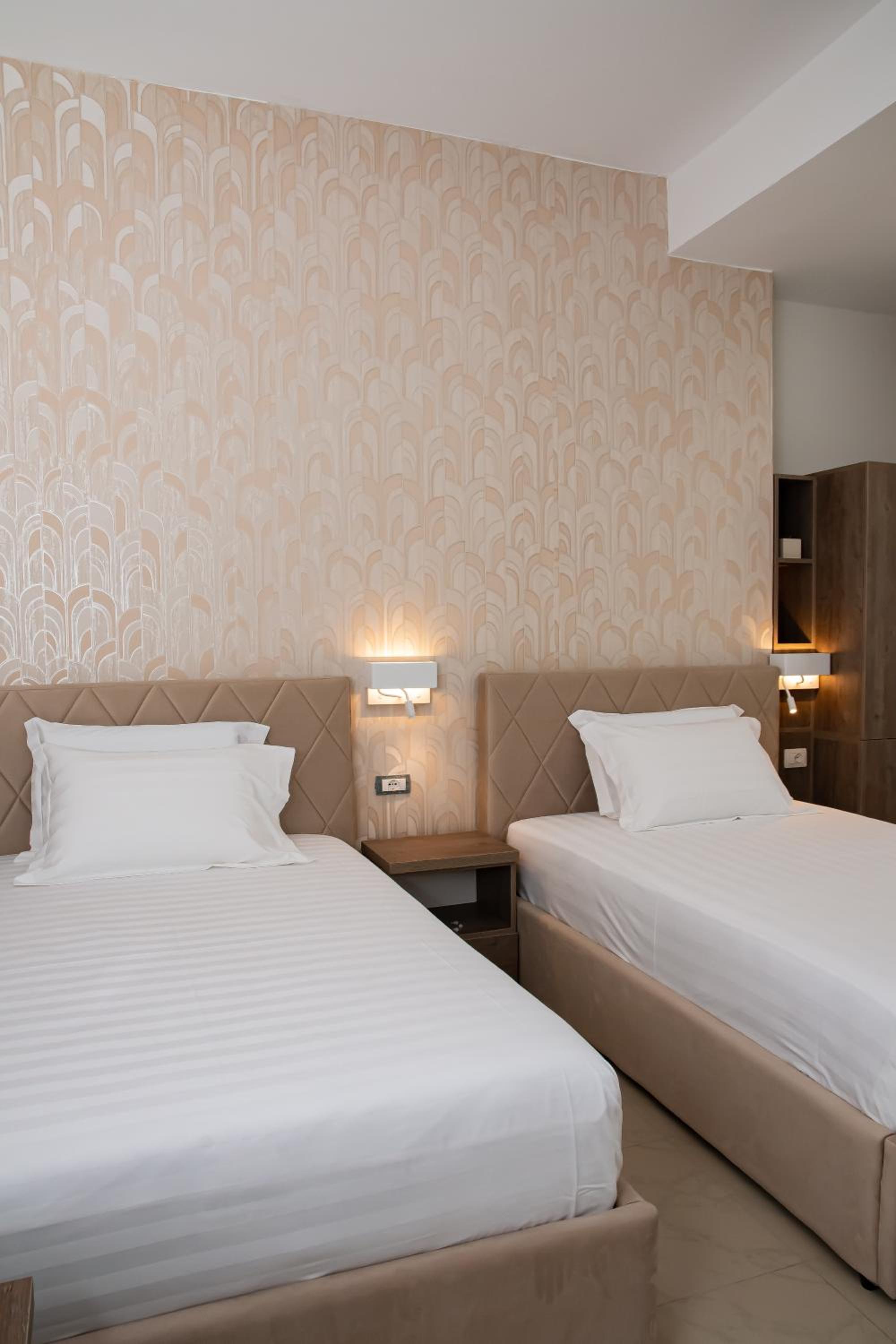 Alv Rent Rooms
