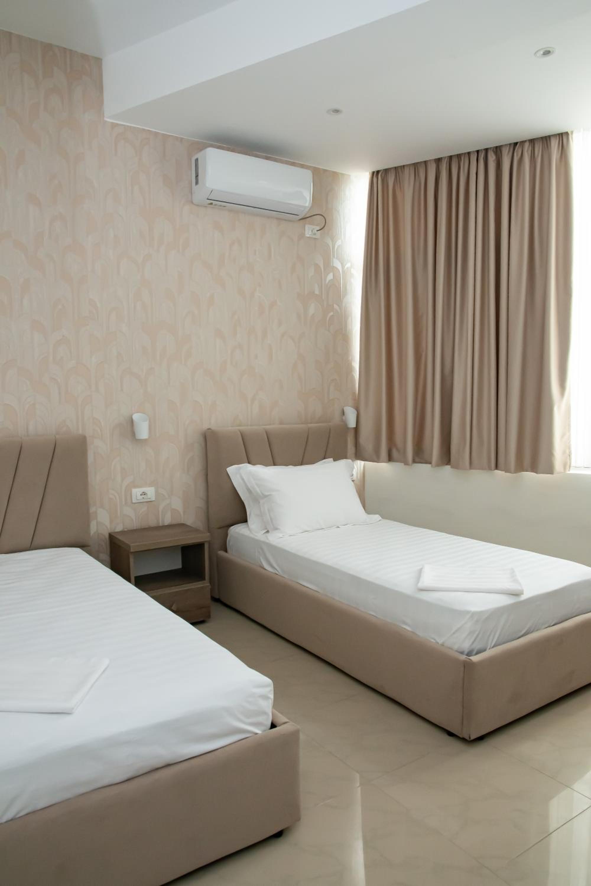Alv Rent Rooms