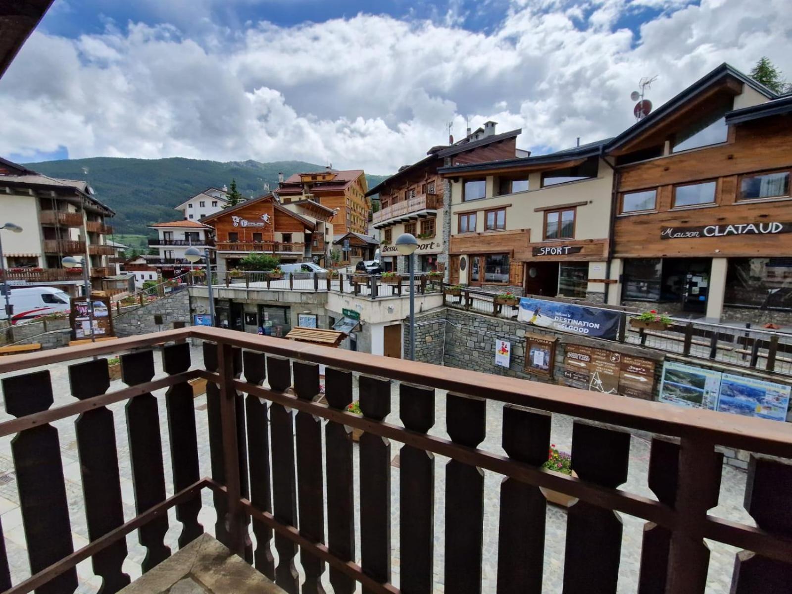 Apartament in the CENTER view 2