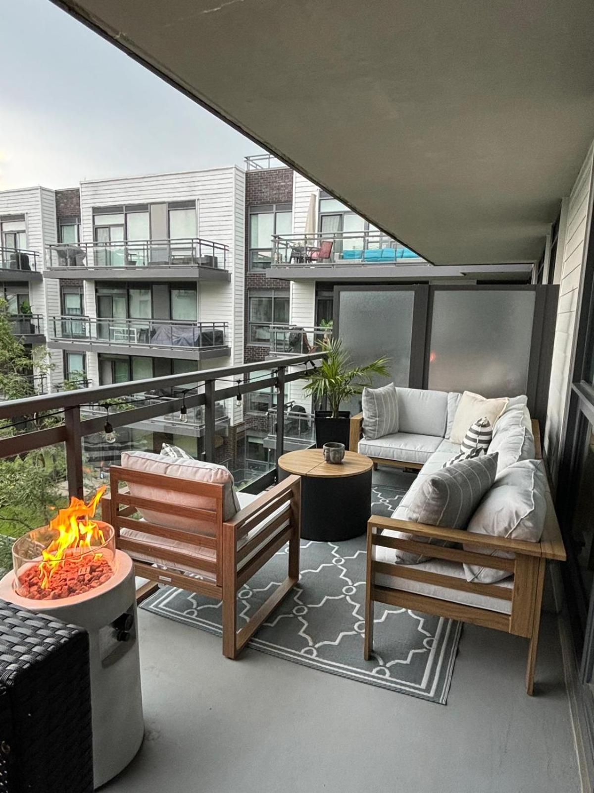 Stunning Stayz Luxury 2 King Suite at Friday Harbour Resort Marina Walk & Parking