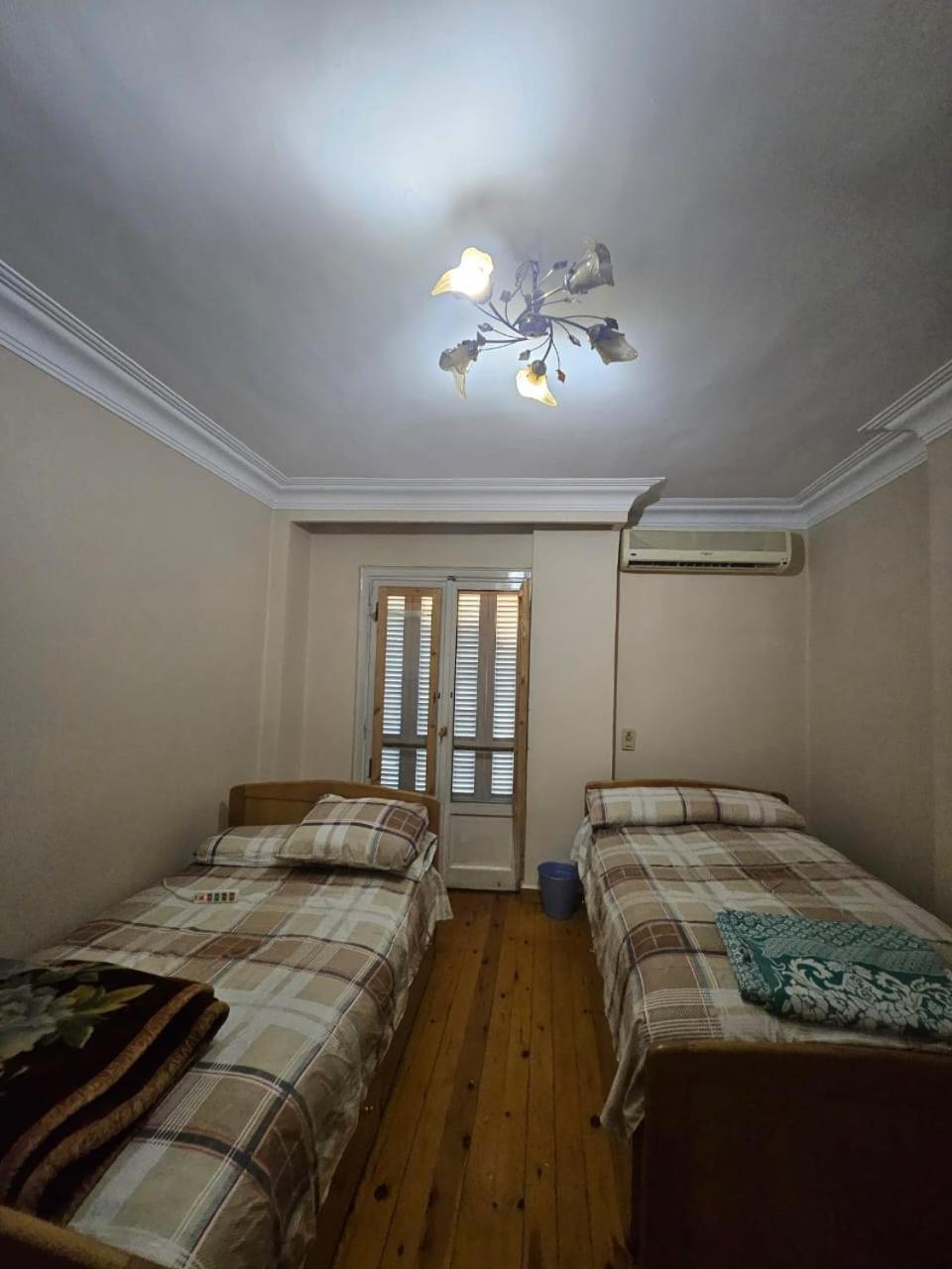 Villa Apartment Nile View in City Center Near Grand Museam
