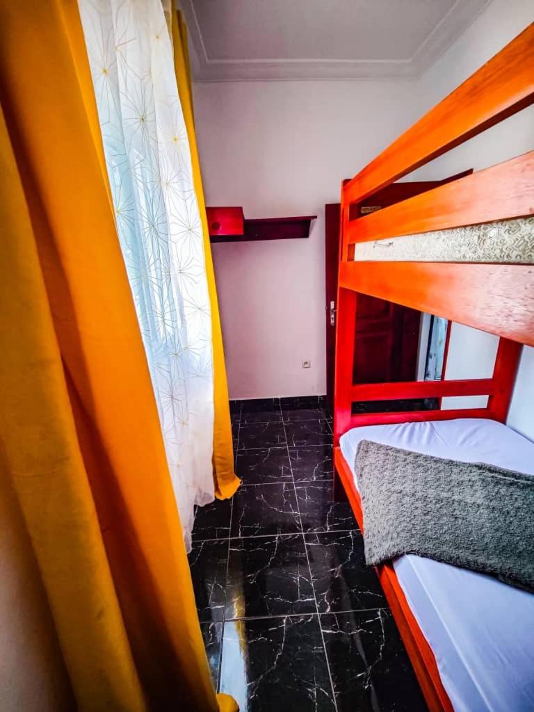 Dom City appartement et chambres meublés Yassa Douala
