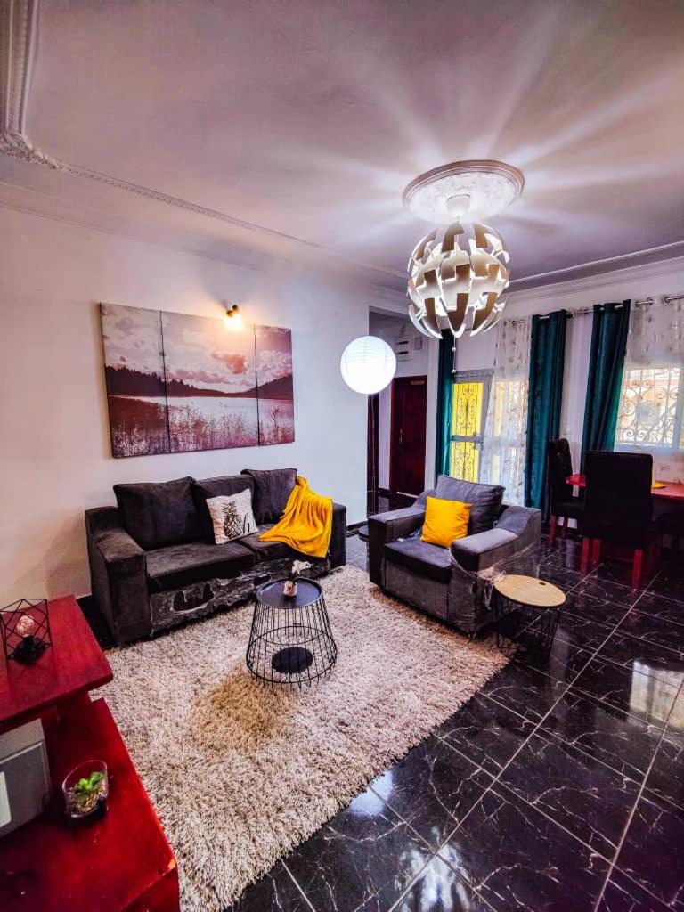Dom City appartement et chambres meublés Yassa Douala