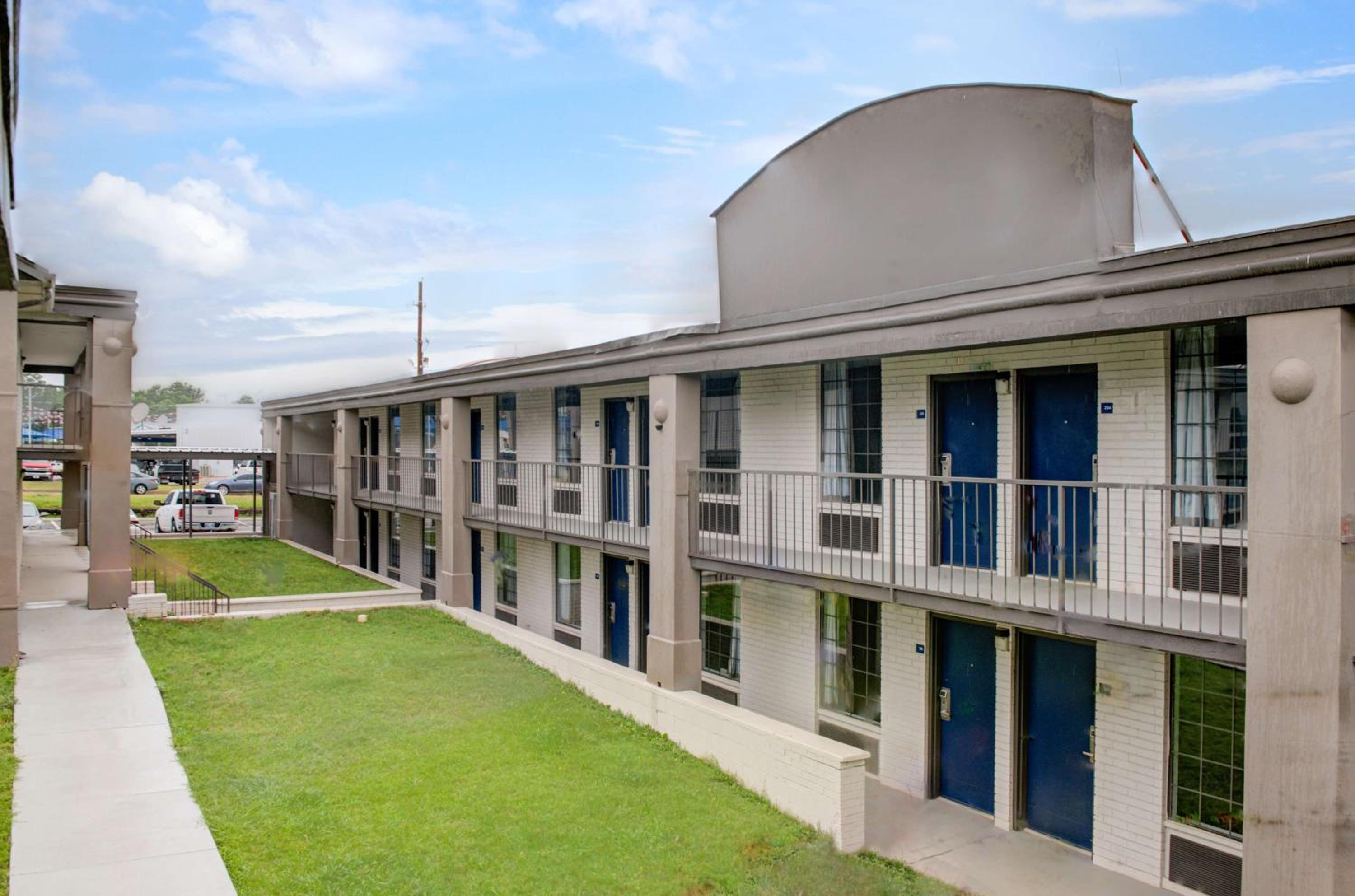 Motel 6 Chickasha, OK view 4