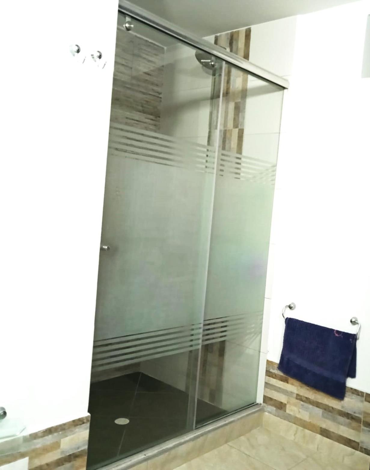 Habitacion cerca Parque Simon Bolivar Aeropuerto Movistar Arena - Property Image 9