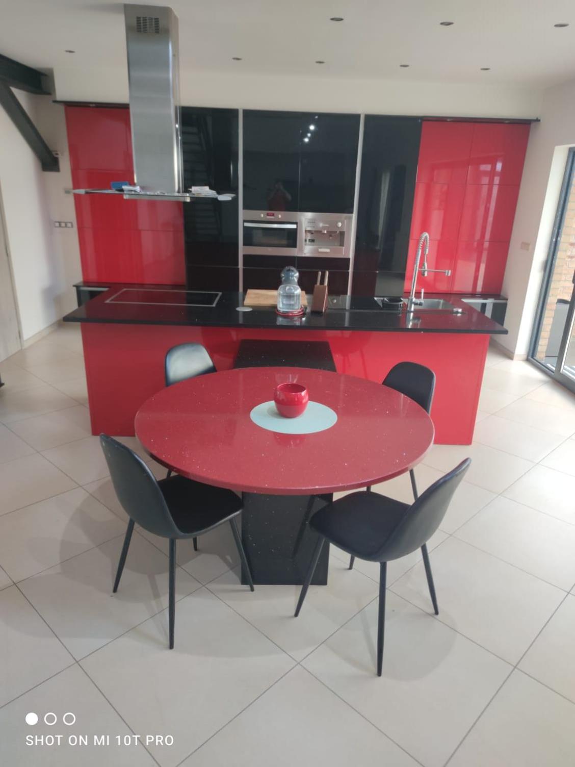 8 chambres privées dans une villa de partagée de 350m2