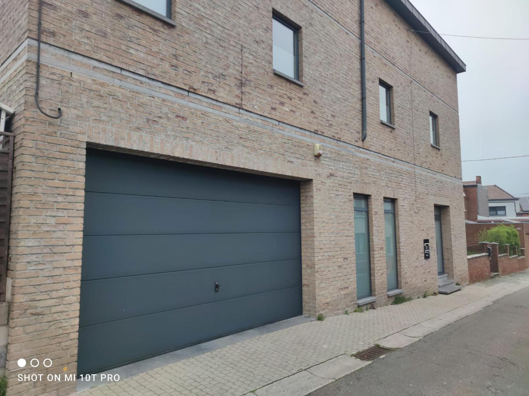8 chambres privées dans une villa de partagée de 350m2