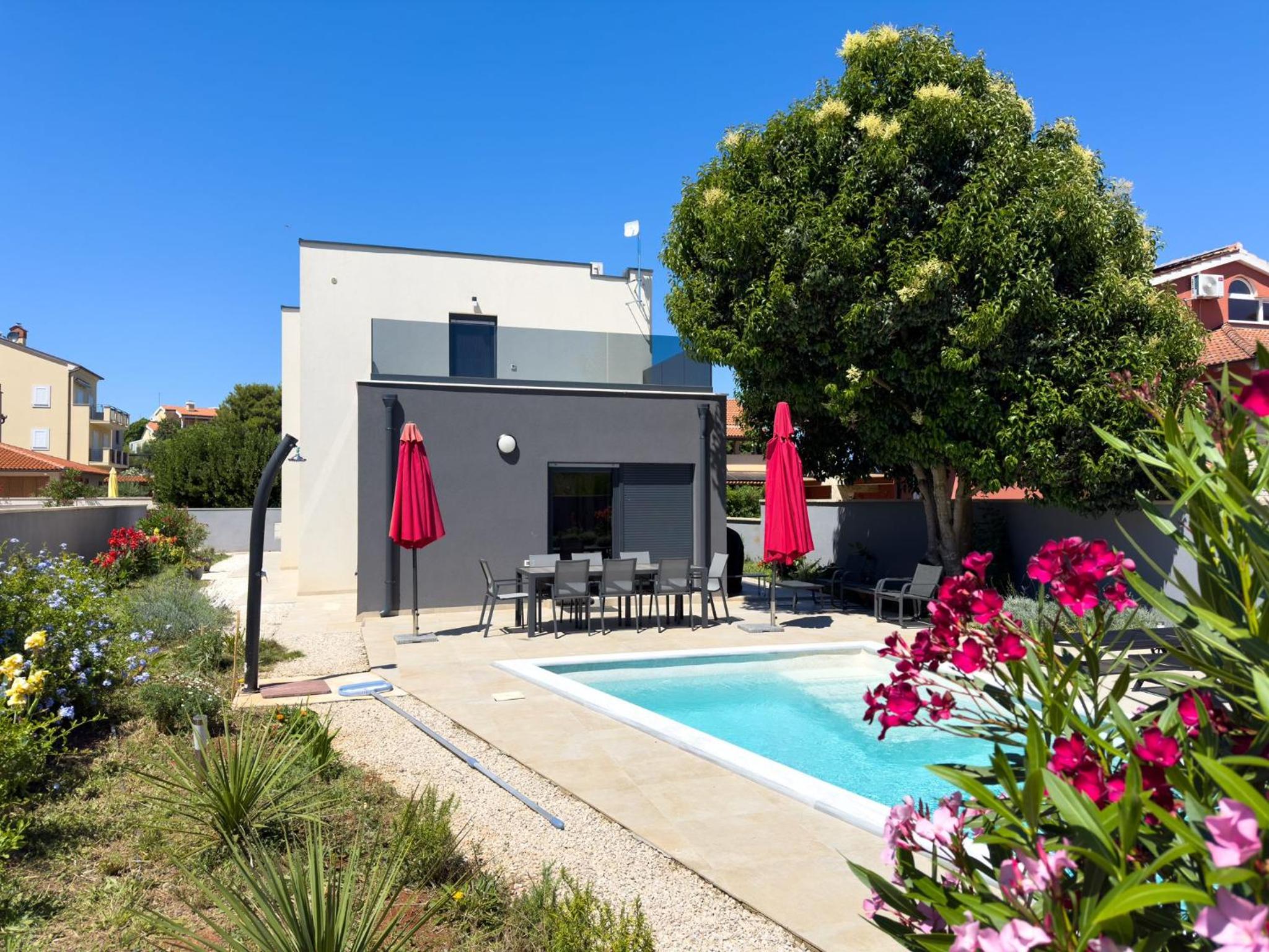 Villa Azra & Tony view 4