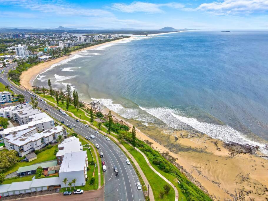 Ocean Views 'Seabreeze on Alex'