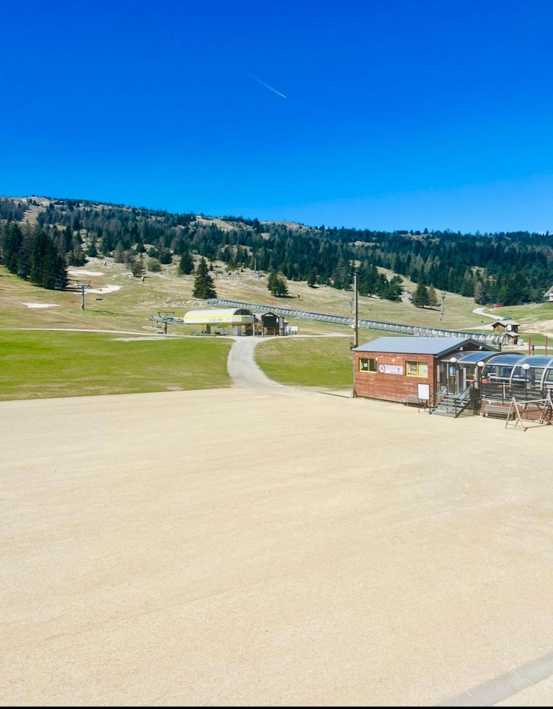 Exceptionnel Studio Le petit dortoir wifi parking gratuit vue incroyable sur le pic au pied des pistes de superdevoluy