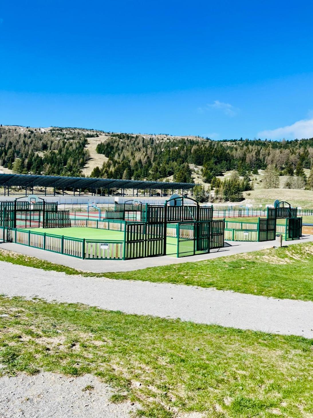 Exceptionnel Studio Le petit dortoir wifi parking gratuit vue incroyable sur le pic au pied des pistes de superdevoluy