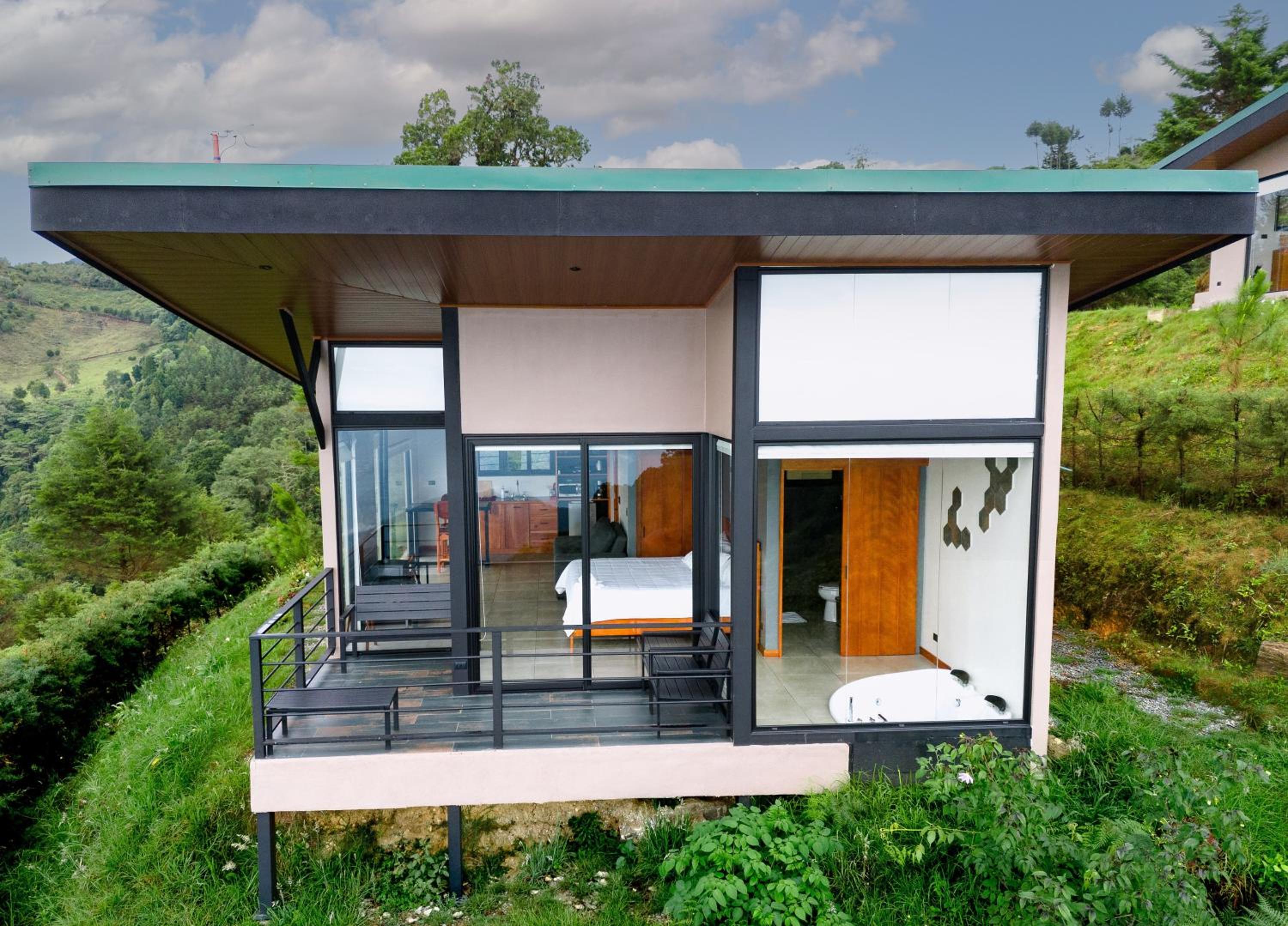 Villas Páramo Cloud Forest Hotel