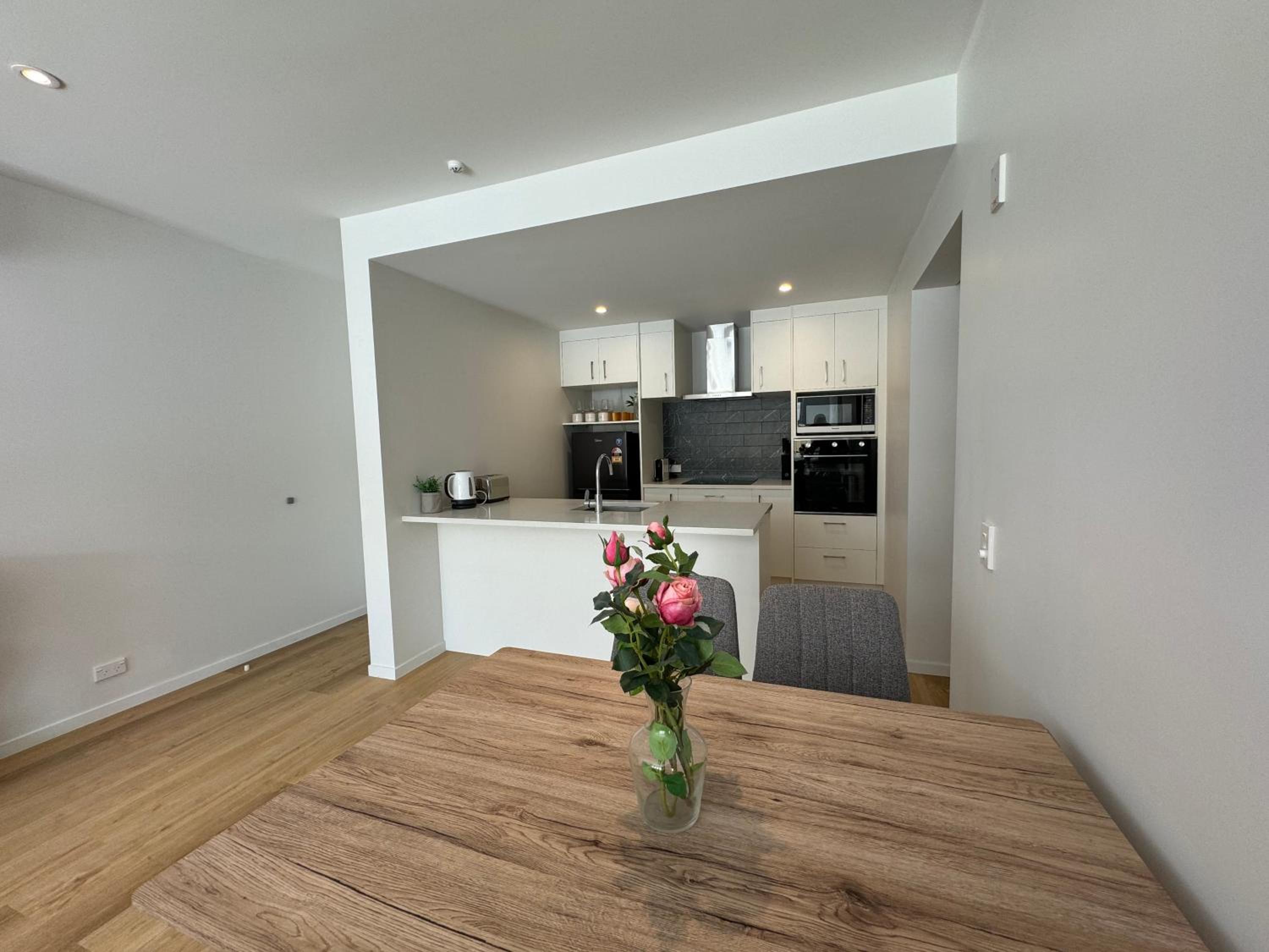 Brand New Stylish 2BR with Patio in Petone view 4
