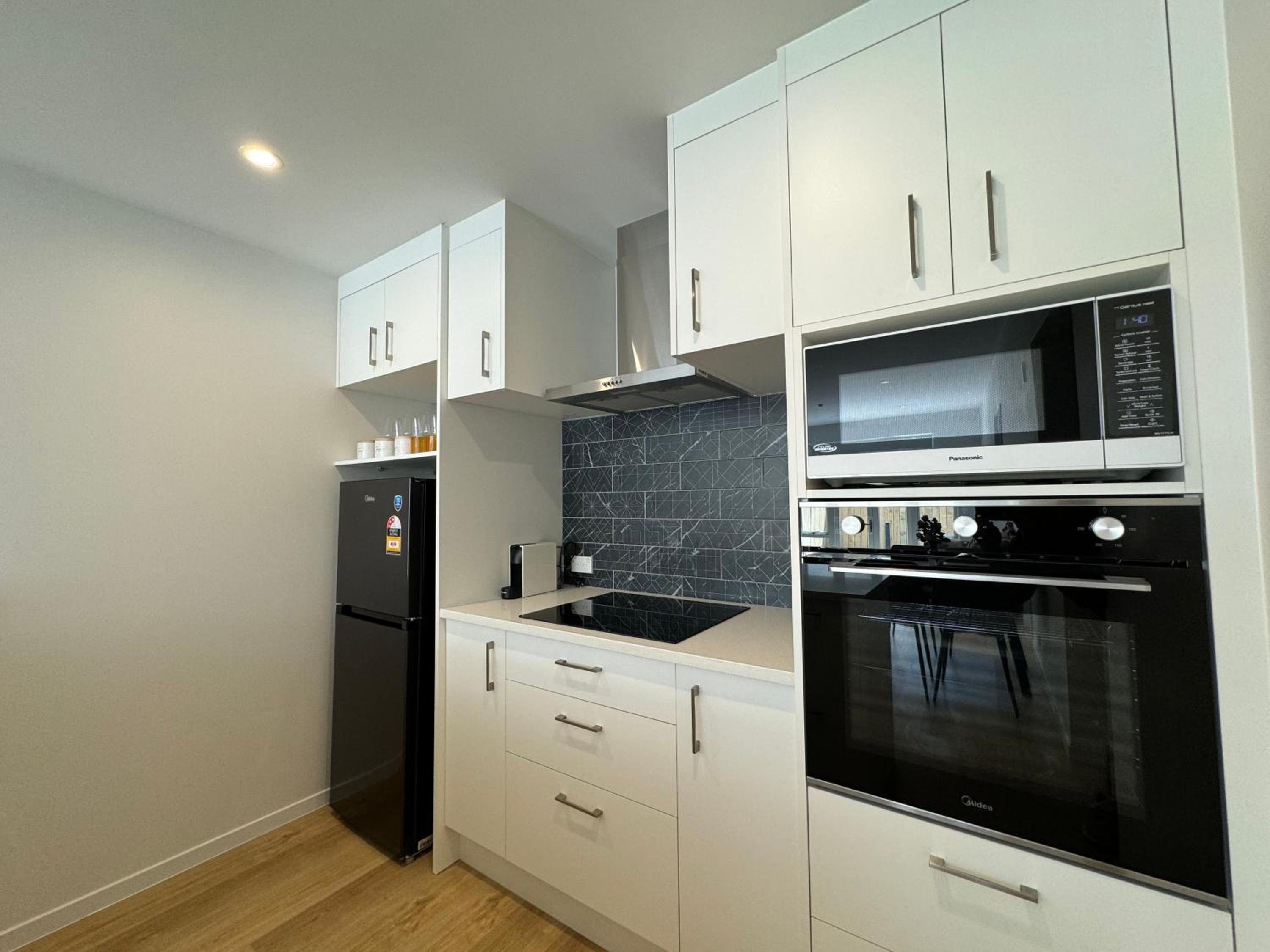 Brand New Stylish 2BR with Patio in Petone view 5