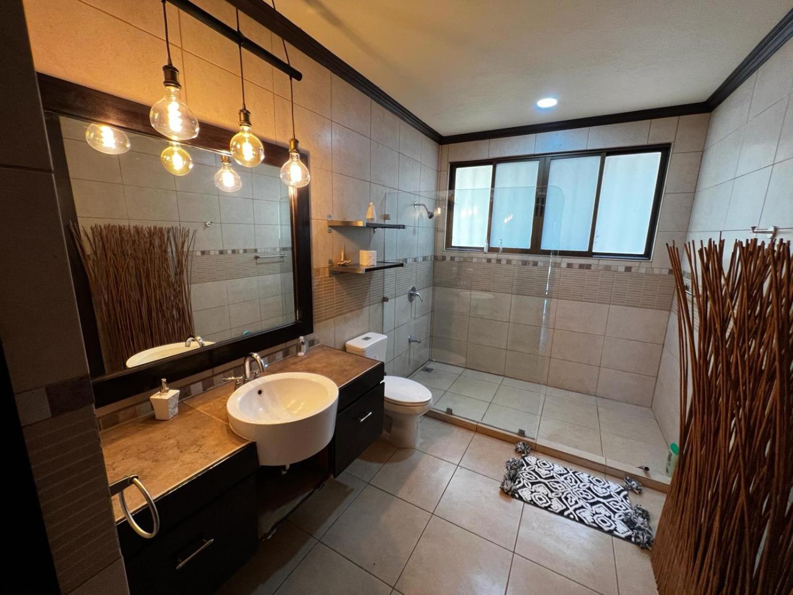 Casa del Artista 4bed,4 bath Ocean view home