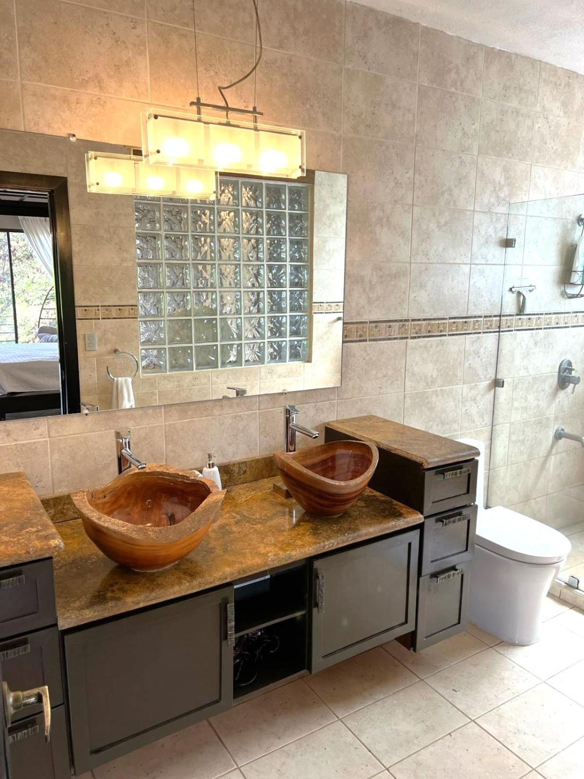 Casa del Artista 4bed,4 bath Ocean view home