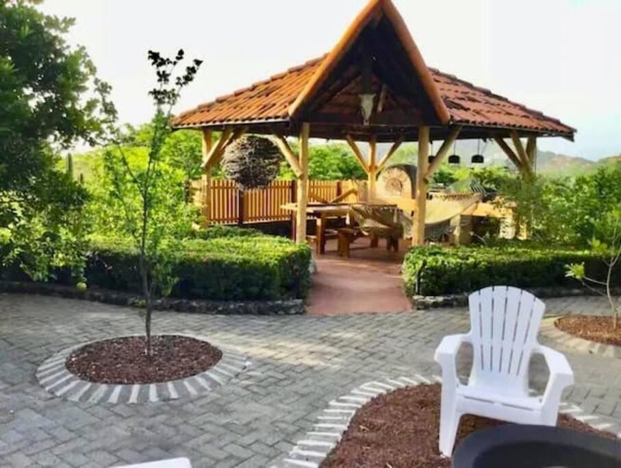 Casa del Artista 4bed,4 bath Ocean view home