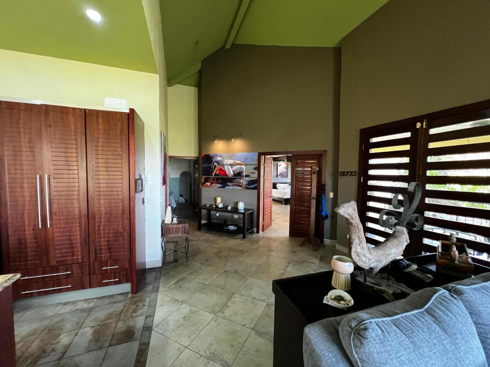 Casa del Artista 4bed,4 bath Ocean view home