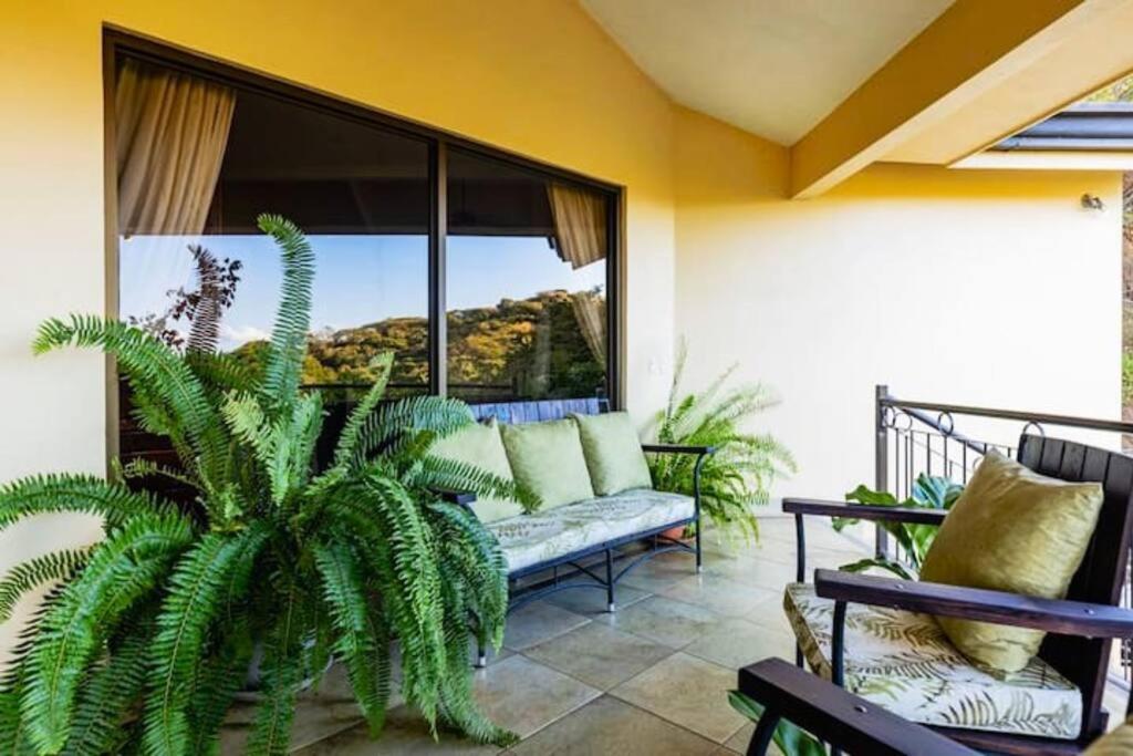 Casa del Artista 4bed,4 bath Ocean view home