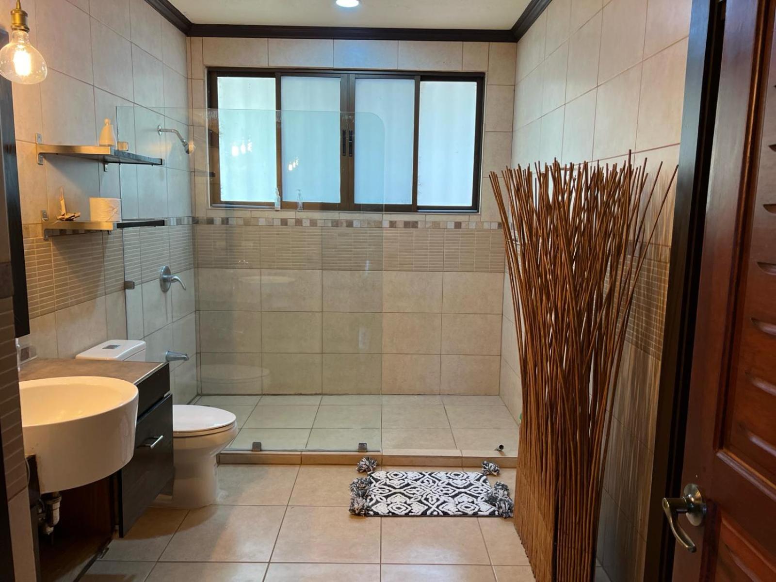 Casa del Artista 4bed,4 bath Ocean view home
