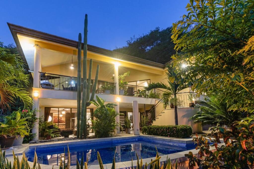 Casa del Artista 4bed,4 bath Ocean view home