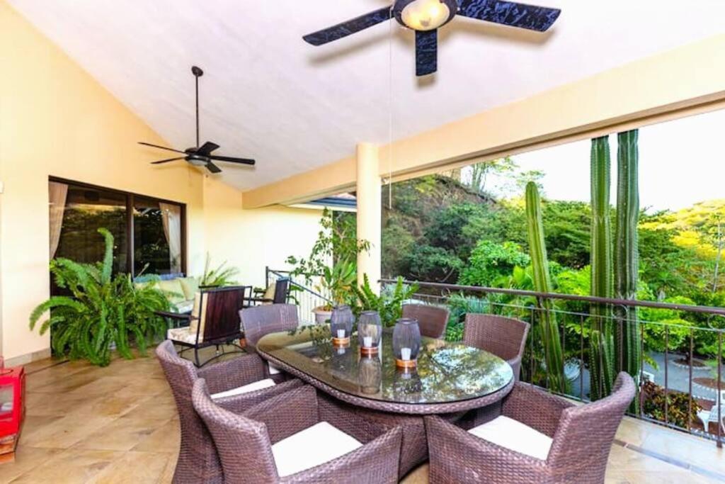 Casa del Artista 4bed,4 bath Ocean view home
