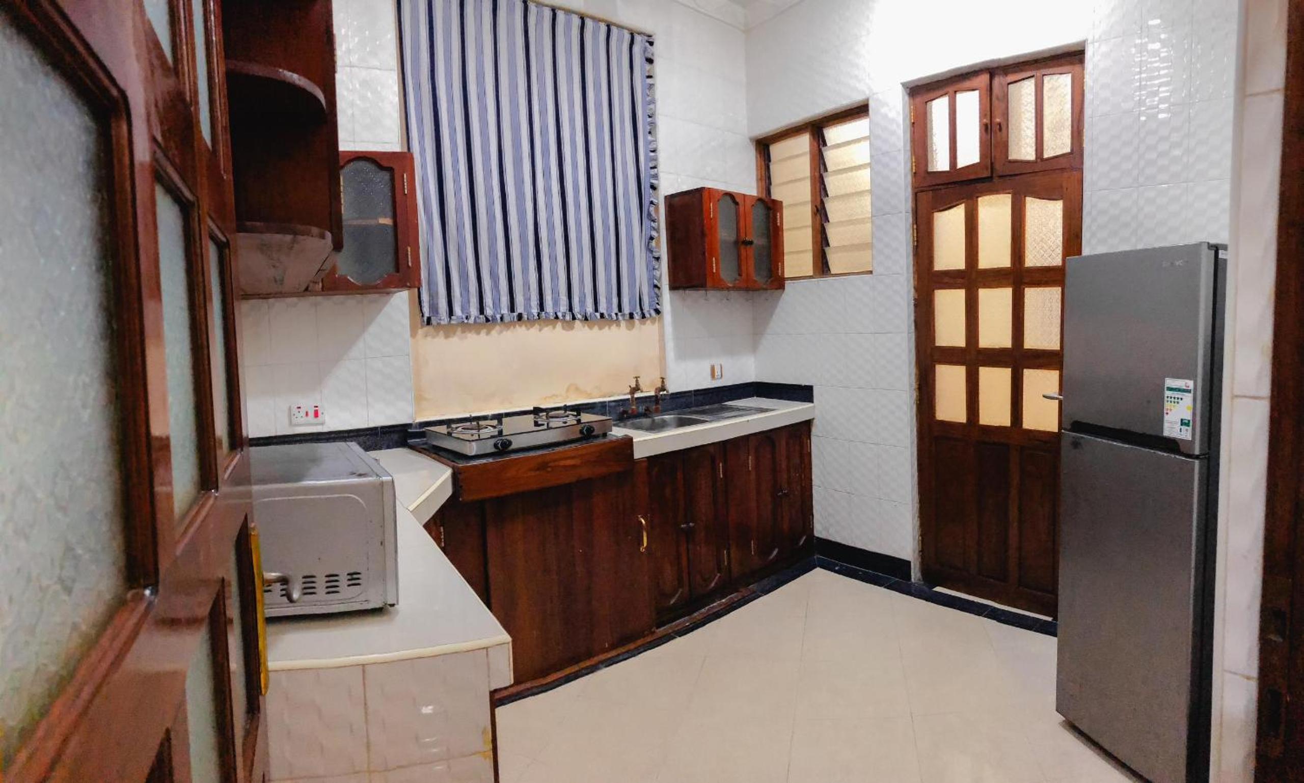 naheeer apartment 4