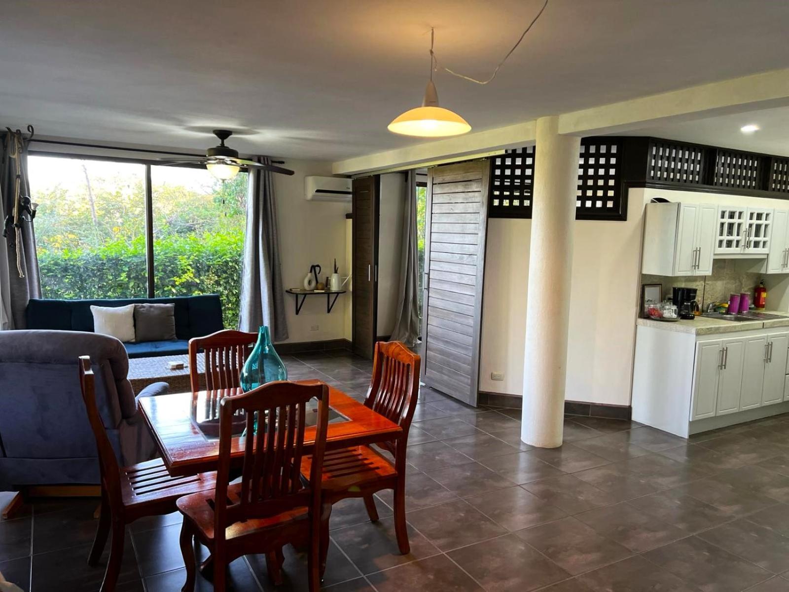 Casa del Artista 4bed,4 bath Ocean view home