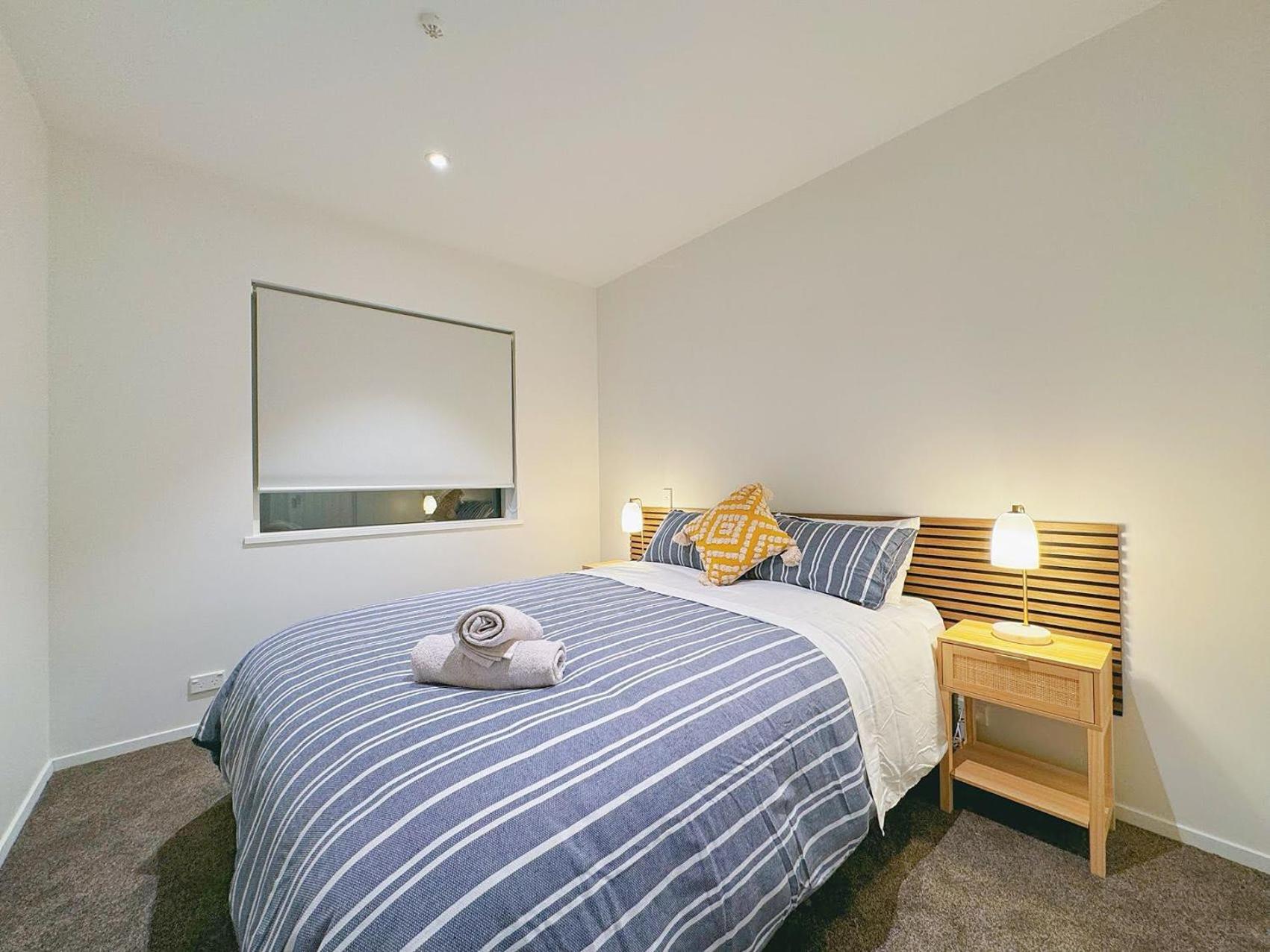 Modern 2BR Central Petone Gem view 5