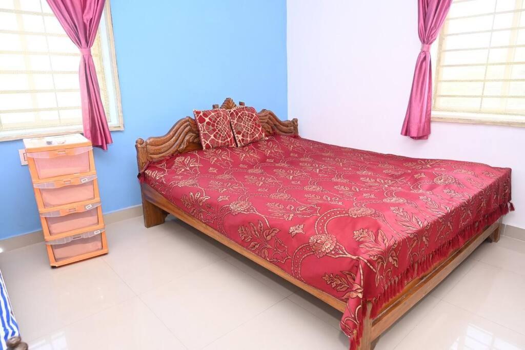 Beautiful GardenTerrace 2 Bhk in Posh city center view 4